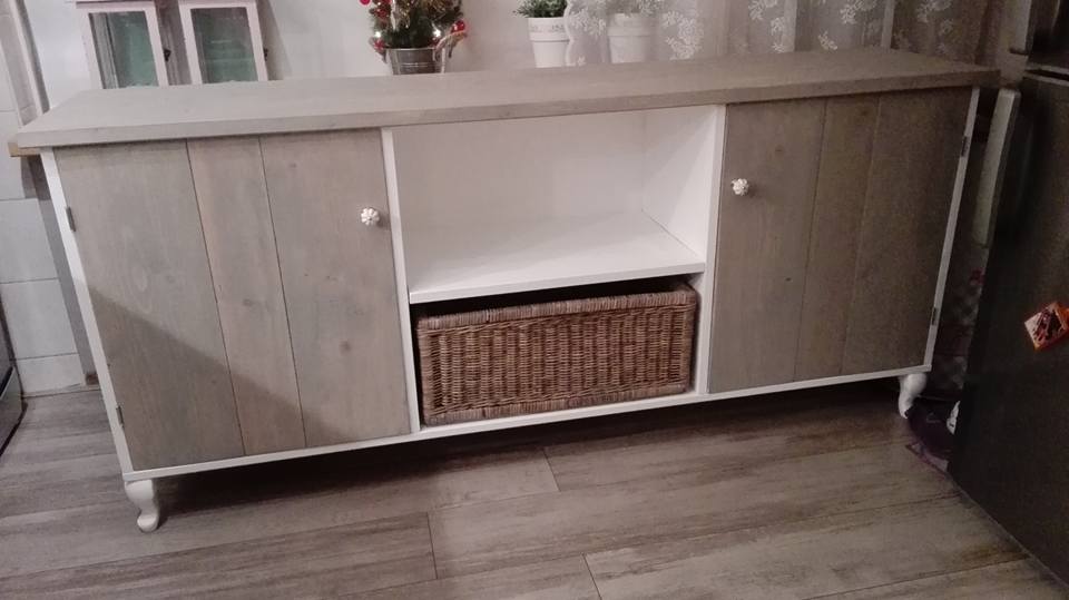 Queen ann pootjes onder kast resultaat foto Houtdraaierij J. Eerenberg