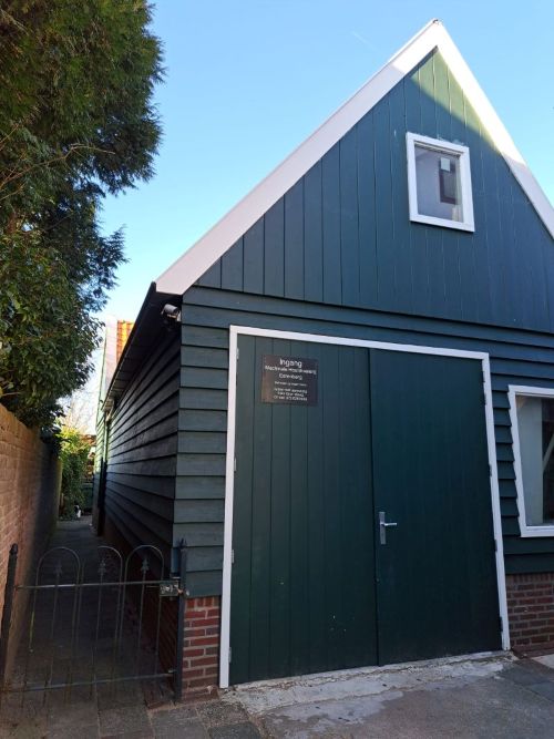 Houtdraaierij J. Eerenberg in Westzaan Noord-Holland Houtdraaiwerk